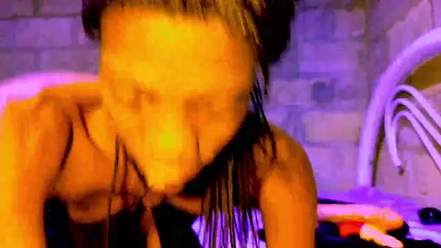 Snapshot of nzanizy chatting on December 2025 10:39:01 PM nzanizy online show from December 2025 10:39:01 PM