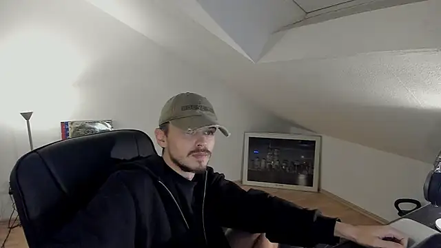 naked psy online show from October 2025 11:01:02 PM