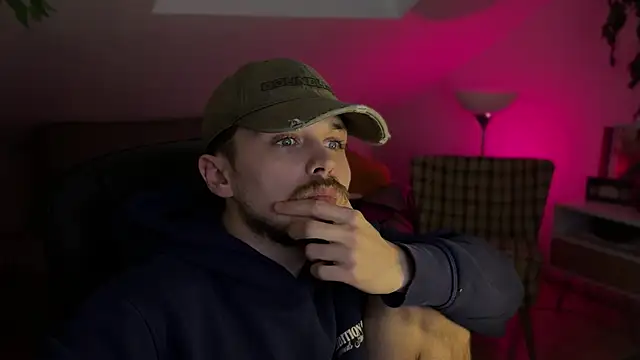 naked psy online show from January 2026 02:11:01 PM