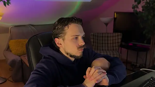 naked psy online show from February 2026 03:30:02 PM