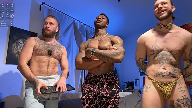 rusbigpaul online show from April 2026 07:58:02 PM