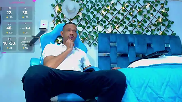 black latin23cm online show from December 2024 08:26:02 PM