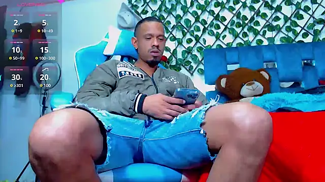 black latin23cm online show from March 2025 11:50:02 PM