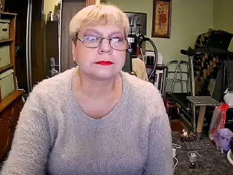 Snapshot of LOLA8888 chatting on October 2025 12:20:01 PM LOLA8888 online show from October 2025 12:20:01 PM