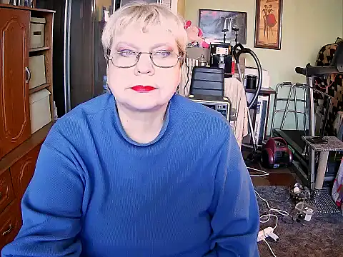 Snapshot of LOLA8888 chatting on November 2025 12:06:02 PM LOLA8888 online show from November 2025 12:06:02 PM