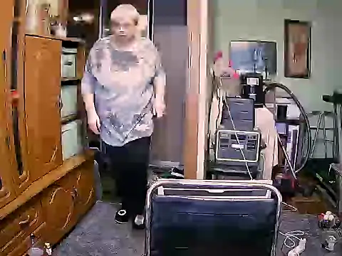 Snapshot of LOLA8888 chatting on November 2025 11:43:01 AM LOLA8888 online show from November 2025 11:43:01 AM