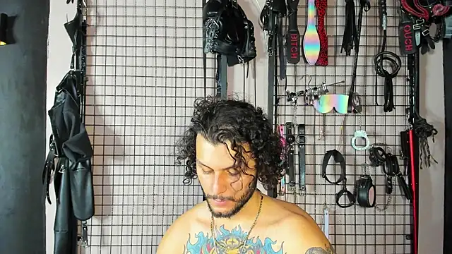 Twisted Fantasy online show from February 2025 03:19:01 PM