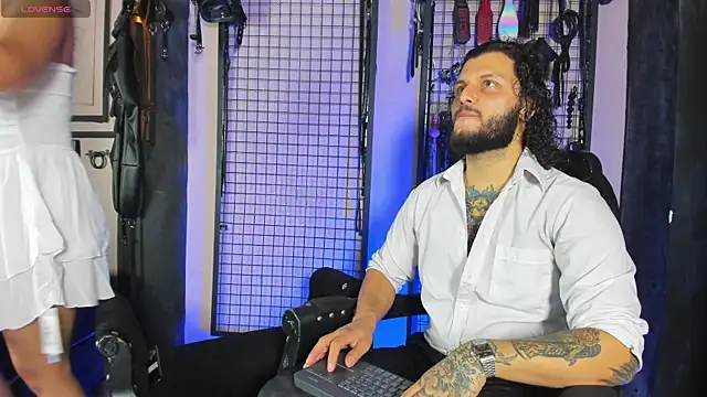 Twisted Fantasy online show from September 2025 04:47:01 AM