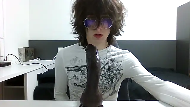 kgzmeoww online show from November 2025 02:44:02 AM