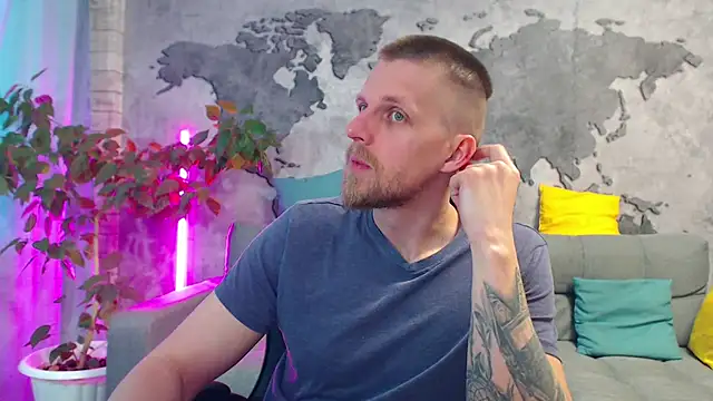 VikingChrisss online show from June 2026 10:18:01 AM