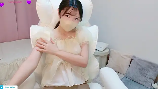 Snapshot of anchan_ chatting on June 2026 01:50:02 PM anchan online show from June 2026 01:50:02 PM
