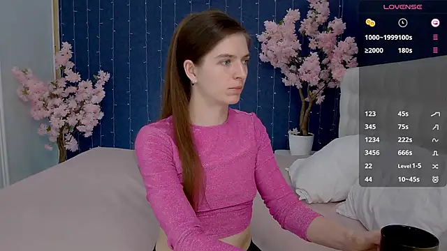 Snapshot of -Mirror-Girl- chatting on February 2025 01:32:02 PM -Mirror-Girl- online show from February 2025 01:32:02 PM