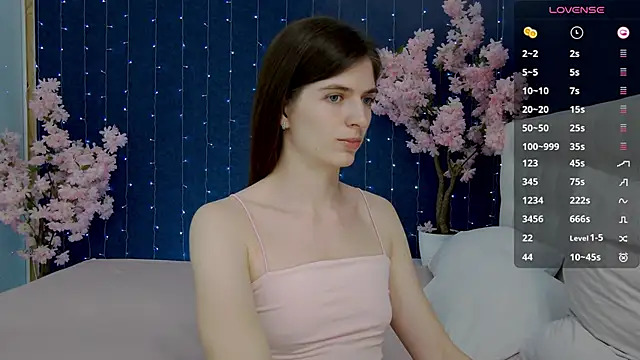 Snapshot of -Mirror-Girl- chatting on March 2025 01:29:01 PM -Mirror-Girl- online show from March 2025 01:29:01 PM