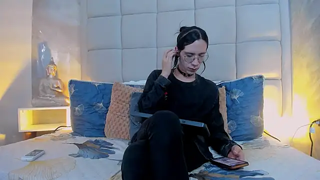 Hecatee 77 online show from October 2025 07:44:01 PM