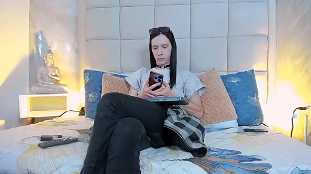 Hecatee 77 online show from October 2025 08:09:02 PM