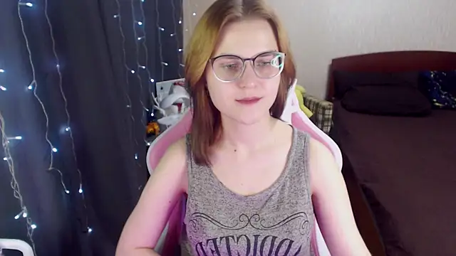 MissBrightShine online show from February 2025 12:47:02 PM