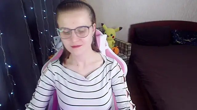 MissBrightShine online show from February 2025 03:52:01 PM