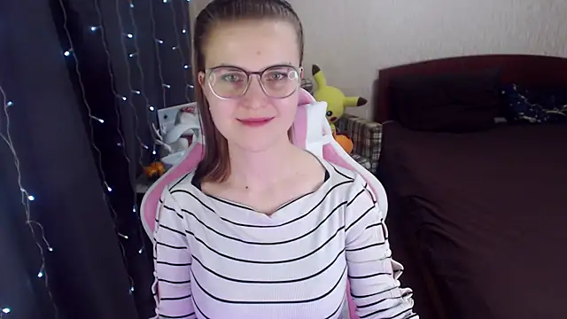 MissBrightShine online show from February 2025 04:14:01 PM