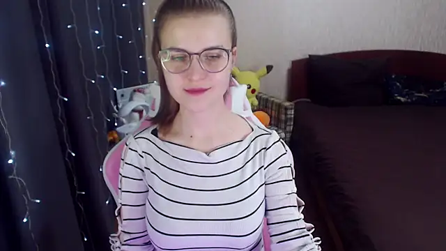 MissBrightShine online show from February 2025 03:56:01 PM