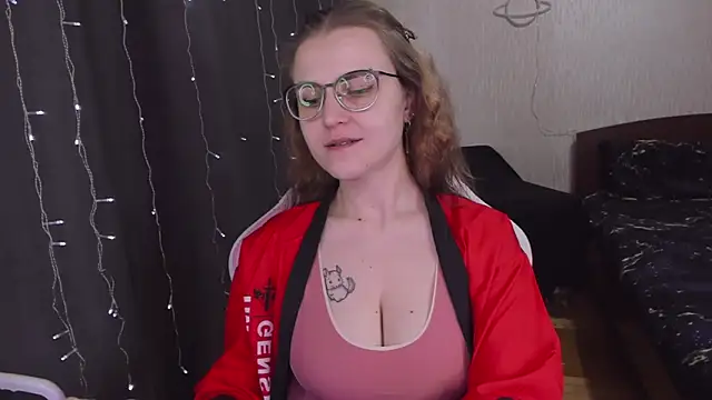 MissBrightShine online show from March 2025 11:51:01 AM