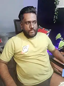 Snapshot of Rayansmith_ chatting on October 2025 10:21:02 PM Rayansmith online show from October 2025 10:21:02 PM