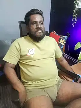 Snapshot of Rayansmith_ chatting on November 2025 10:21:01 PM Rayansmith online show from November 2025 10:21:01 PM