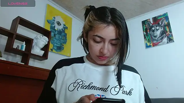 ZoeBakers  online show from March 2025 08:44:01 AM