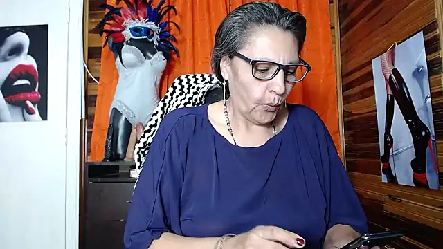 merlyna goldens online show from February 2025 03:08:02 AM