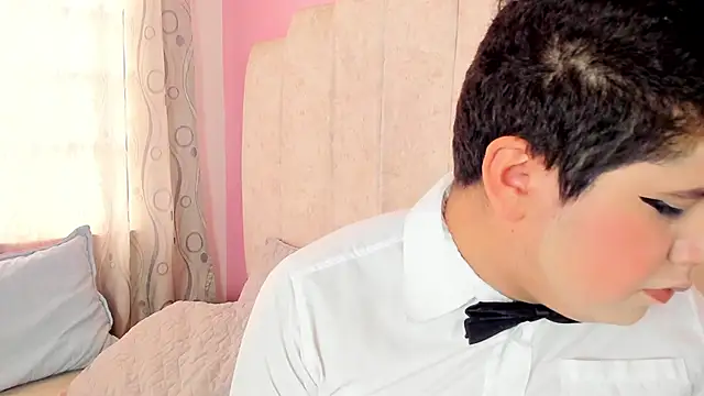 Snapshot of Satuurn_ chatting on February 2025 04:13:02 PM Satuurn online show from February 2025 04:13:02 PM