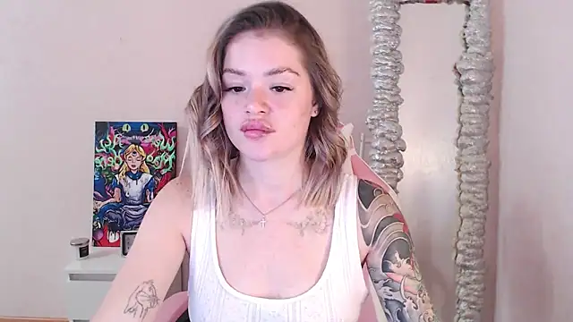 miaacatt online show from September 2025 05:29:01 AM