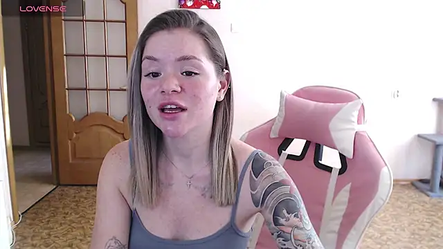 miaacatt online show from December 2025 06:29:02 AM