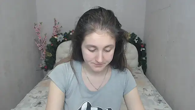 Holliy Cooper online show from January 2025 01:08:01 AM