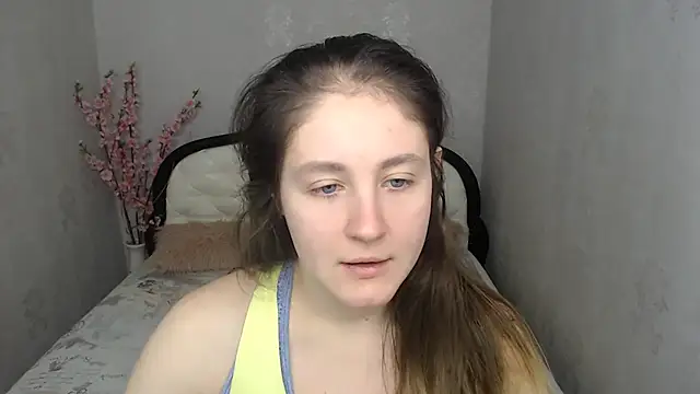 Holliy Cooper online show from December 2025 07:50:02 AM