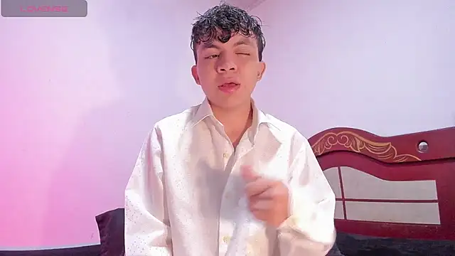 Lucaas King online show from February 2025 04:04:02 AM