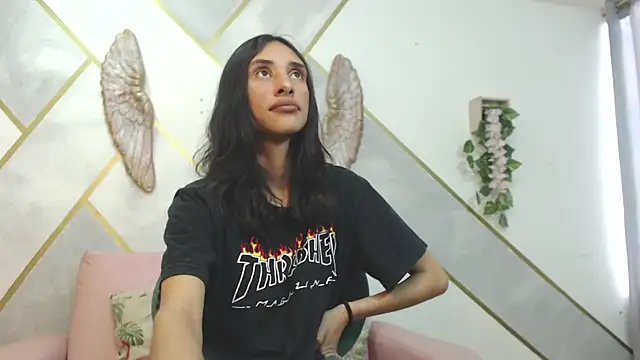 RoxanaCyrano  online show from February 2025 07:00:01 PM