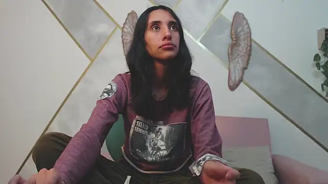 RoxanaCyrano  online show from February 2025 07:10:01 PM