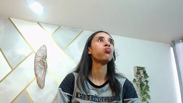 RoxanaCyrano  online show from November 2025 08:08:01 PM