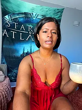 Snapshot of RoseMelanie chatting on July 2026 06:41:02 AM RoseMelanie online show from July 2026 06:41:02 AM
