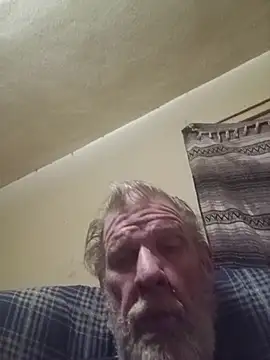 Snapshot of cmagic9 chatting on January 2026 03:22:02 AM cmagic9 online show from January 2026 03:22:02 AM