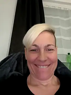 DarleenHot online show from December 2024 07:07:02 PM