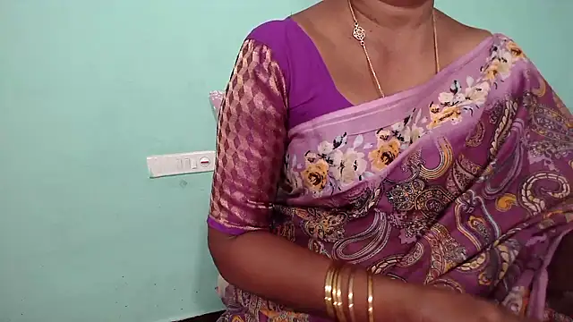 shrutitelugu69 online show from January 2026 01:04:01 PM