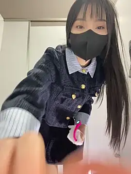 Asia-Lynn online show from November 2025 10:49:02 AM