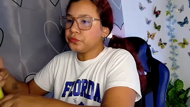 lucy hairypussy83 online show from September 2025 01:21:01 PM