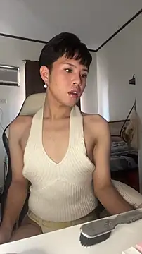 Plaxtique online show from December 2025 05:15:02 AM