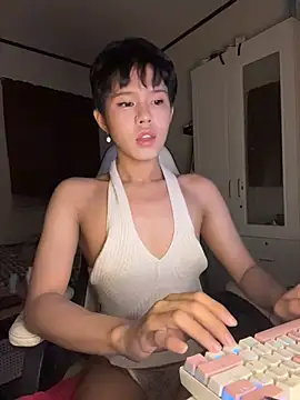 Plaxtique online show from January 2026 09:29:01 PM