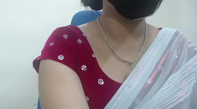 Snapshot of Lovely_Siri_23 chatting on January 2025 10:08:02 PM Lovely Siri 23 online show from January 2025 10:08:02 PM