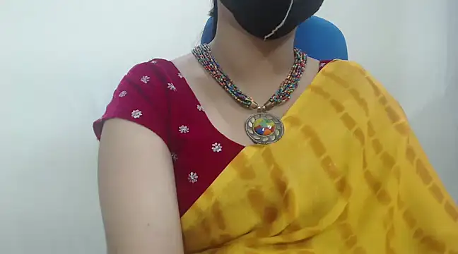 Snapshot of Lovely_Siri_23 chatting on February 2025 03:16:01 PM Lovely Siri 23 online show from February 2025 03:16:01 PM