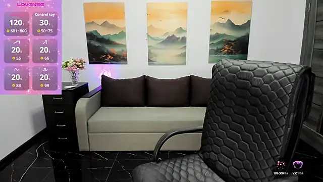 Snapshot of Sofia_Ford chatting on October 2025 07:07:02 AM Sofia Ford online show from October 2025 07:07:02 AM