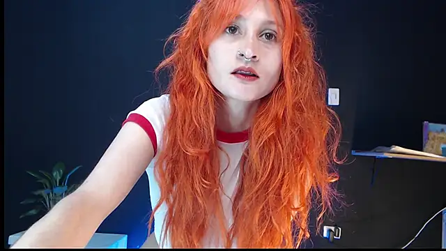 skinny Raven online show from October 2025 07:03:02 PM