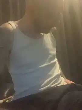 PIercingBoy38 online show from March 2025 05:04:01 PM